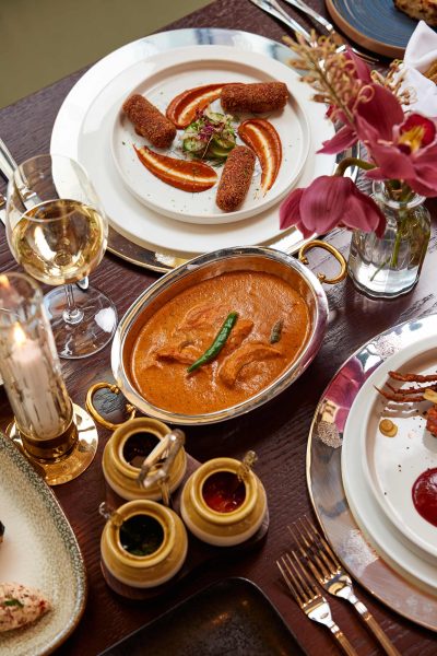 Restaurant in Downtown Dubai New Years Eve celebration, Jamavar invites you to usher in the Midnight Majesty, an evening of dazzling elegance.